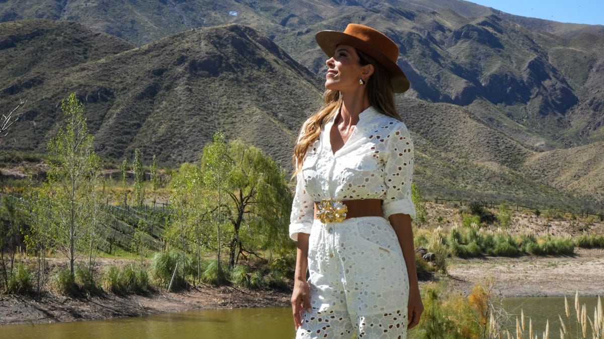 Marisol Benegas, periodista y conductora de El Siente, se lució en la Vendimia Solidaria. Marisol Benegas, periodista y conductora de El Siente, se lució en la Vendimia Solidaria.