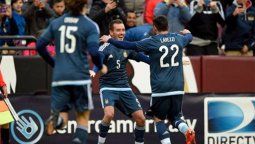 Con goles de Banega y Mancuello