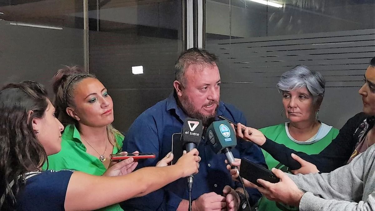 Adriana Iranzo (izquierda) y Roberto Macho, referentes de ATE Mendoza.