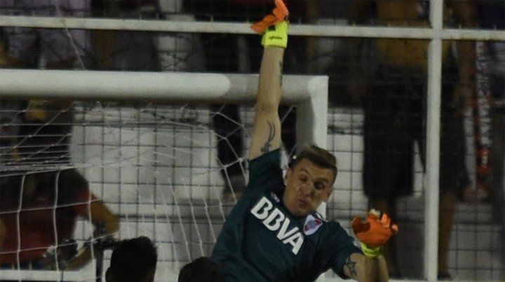 Espectacular atajada de Armani, lo mejorcito de River