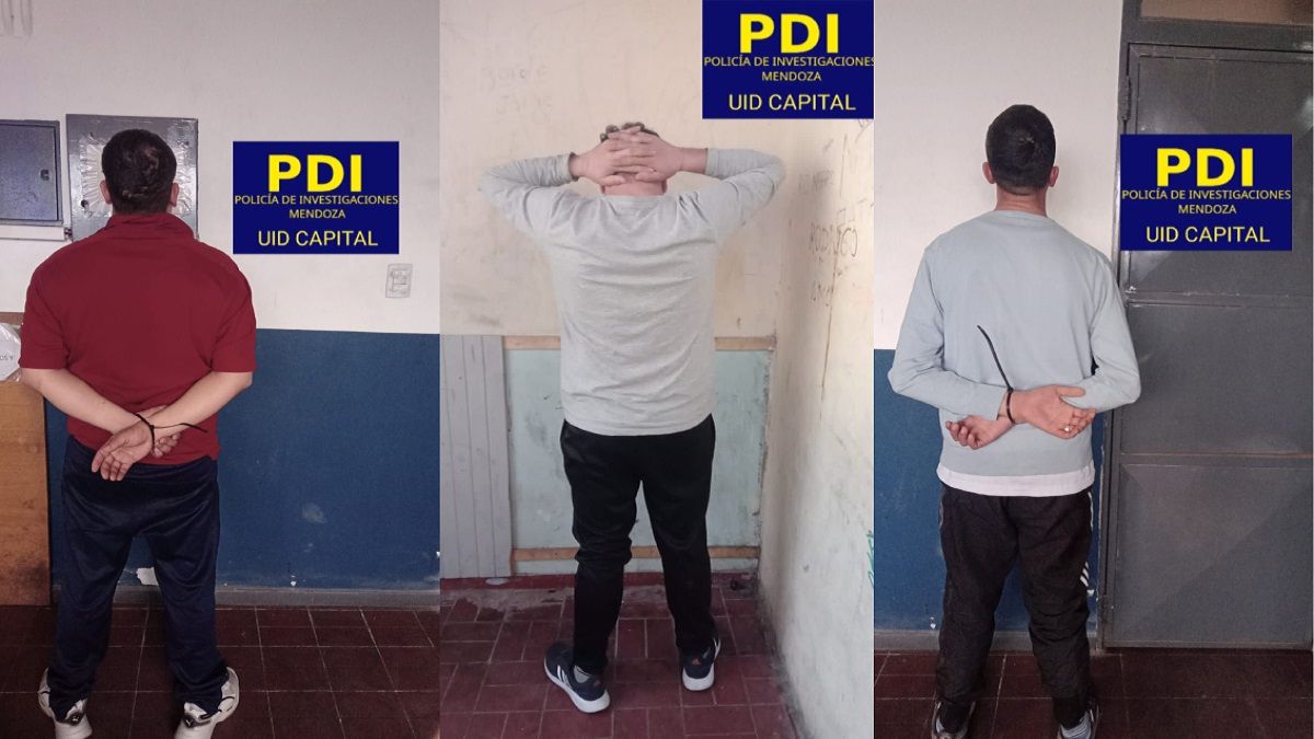 Tres detenidos de 42