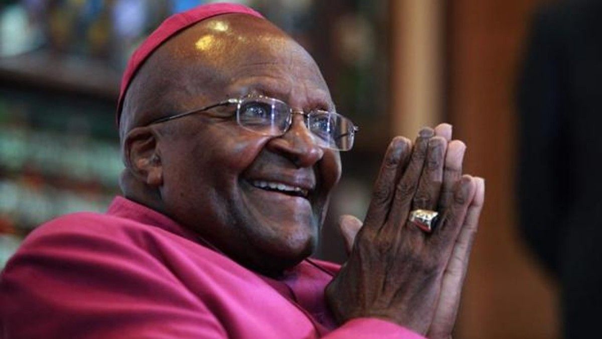 El arzobispo anglicano Desmond Tutu