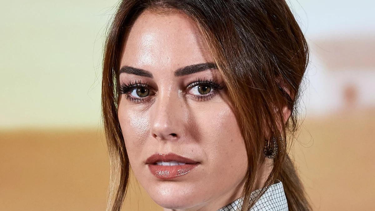 Blanca Suárez logró revelarse como actriz cuando le dio vida a una joven estudiante en la serie El Internado. Blanca Suárez logró revelarse como actriz cuando le dio vida a una joven estudiante en la serie El Internado.