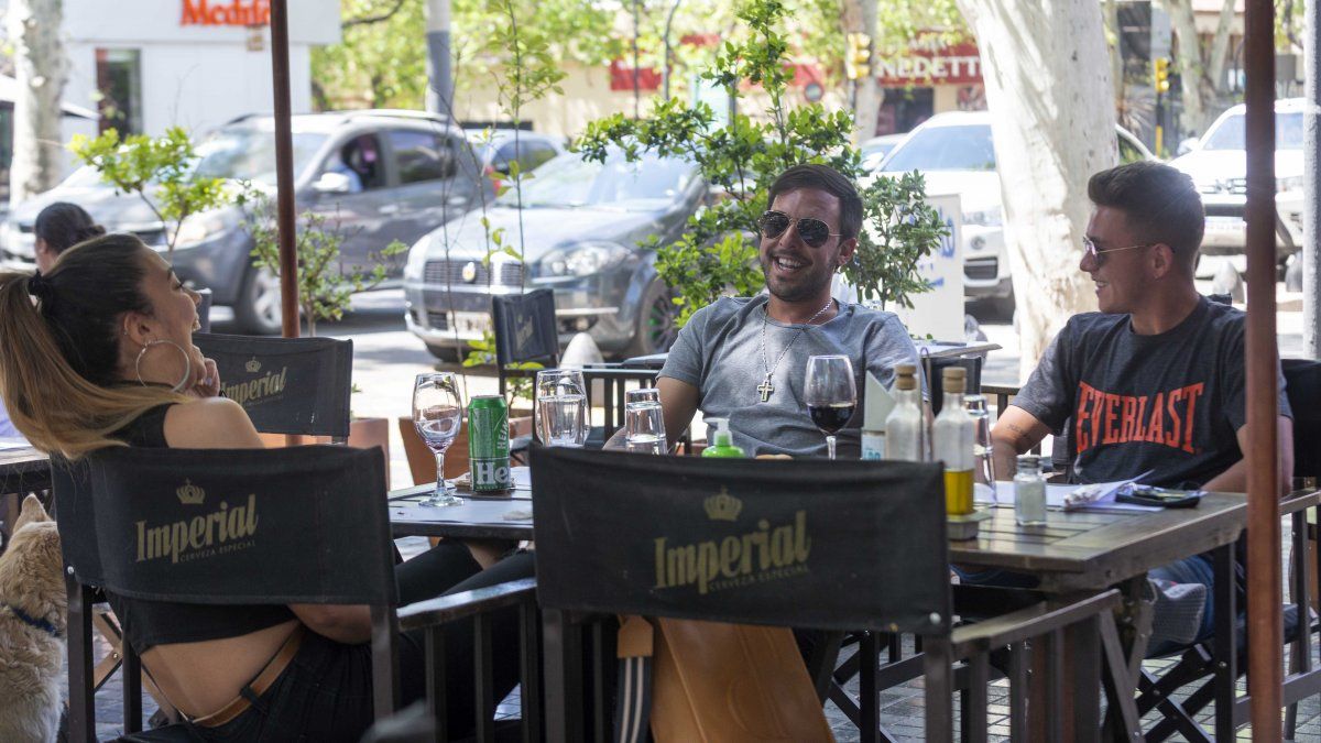 Hoy viernes no se pide DNI: flexibilización de la cuarentena en Mendoza y salidas por DNI