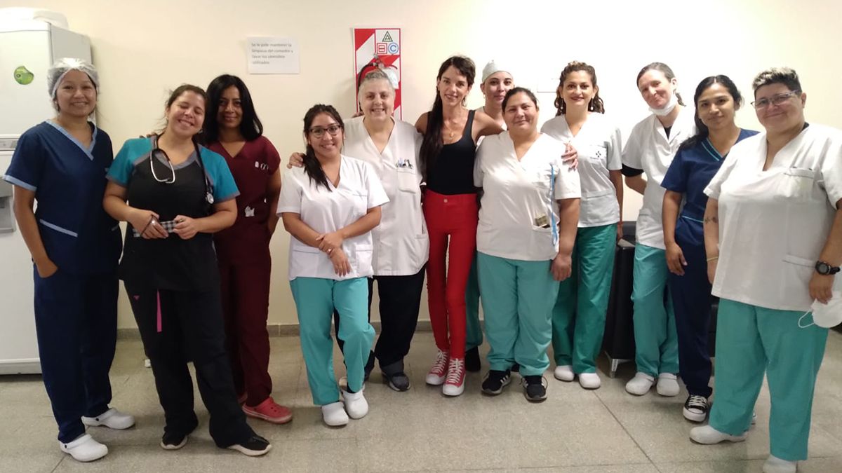 Giuliana Lucoski afirmó que seguirá visitando el Hospital Central hasta que no quede nadie sin agradecerle todo lo que hicieron por ella.