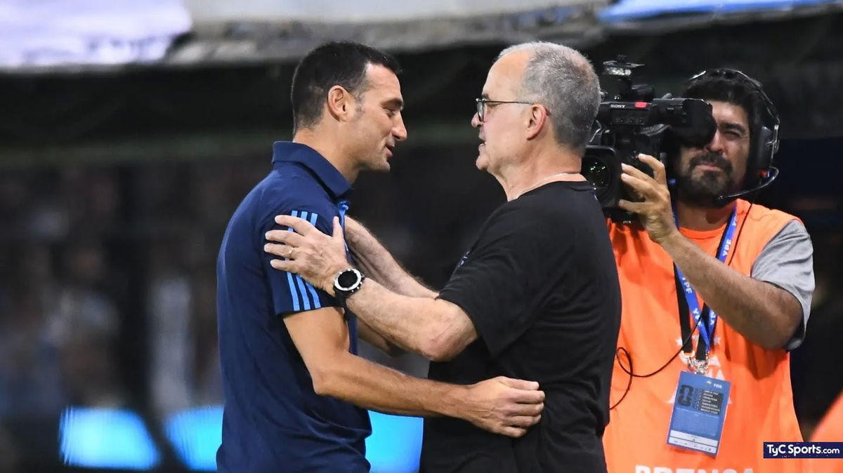 Scaloni y Bielsa son candidatos en la encuesta de El País