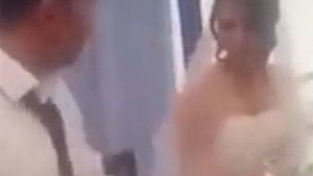 A 15 minutos de casados ella se dio cuenta del grave error que había cometido