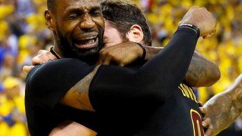 El llanto de LeBron James