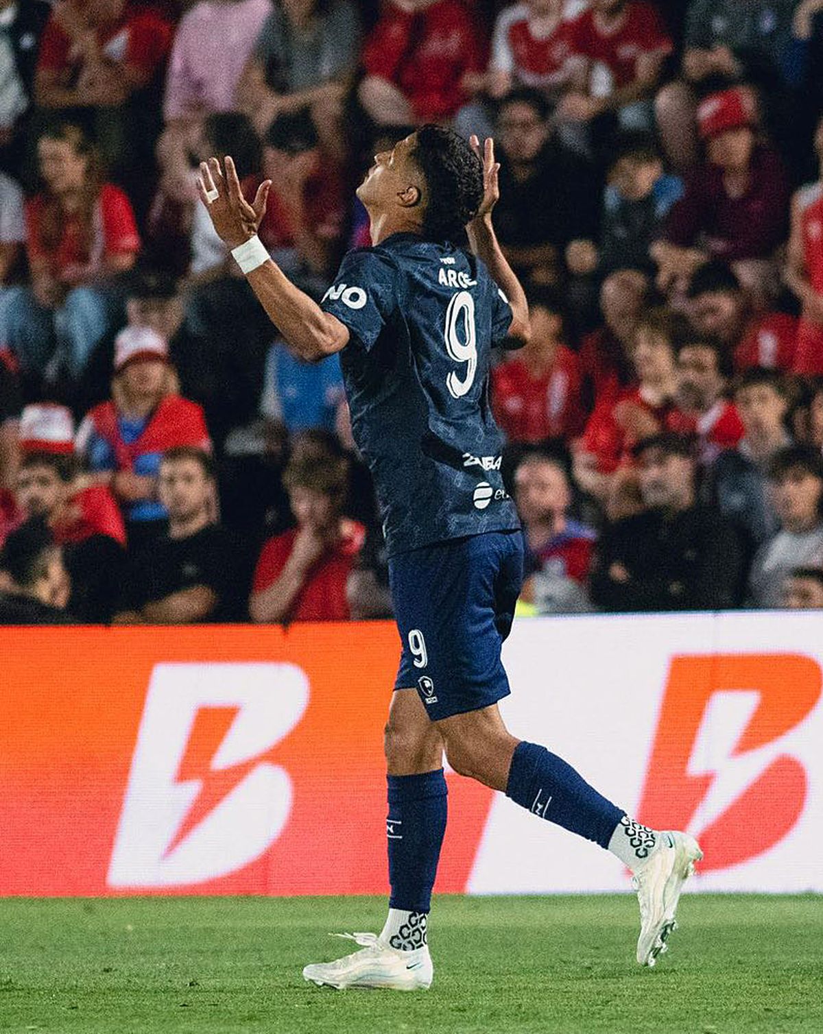 Independiente Rivadavia ya tiene su primera estrella en Primera.