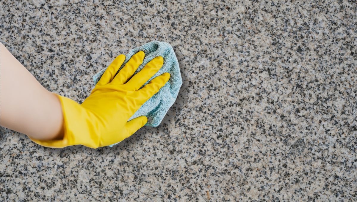 Cómo limpiar el piso y las encimeras de granito usando tan solo 3 ingredientes