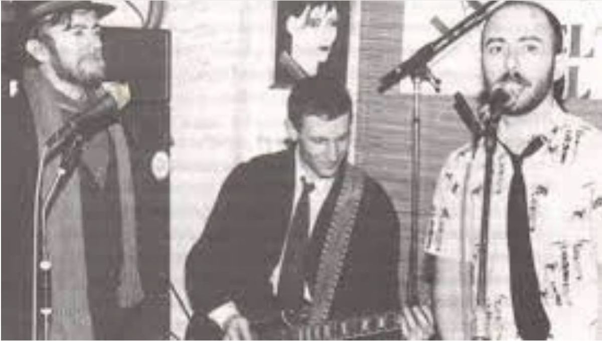 El Señor de los Venenos. Murió Enrique Symns, el "monje" negro de Los Redondos.