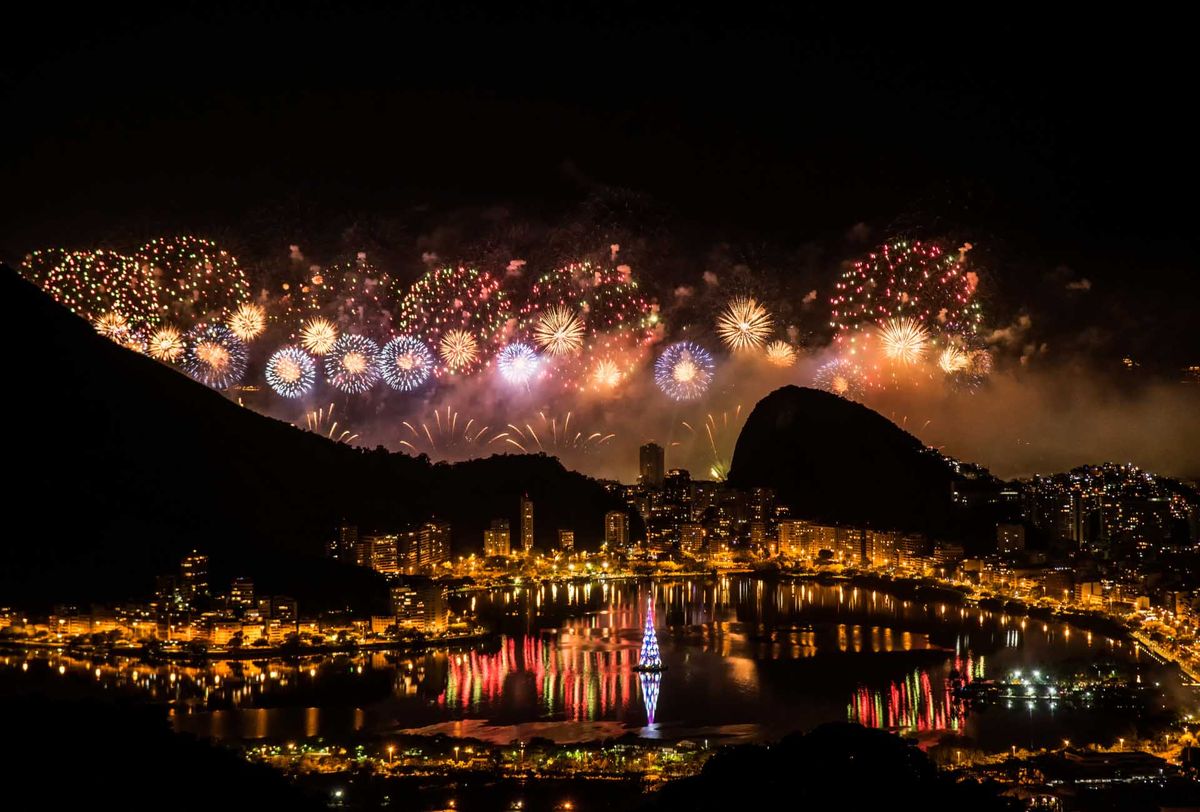 Te dejamos consejos clave para planificar tu viaje a Río de Janeiro en Año Nuevo. Imagen: Freepik.