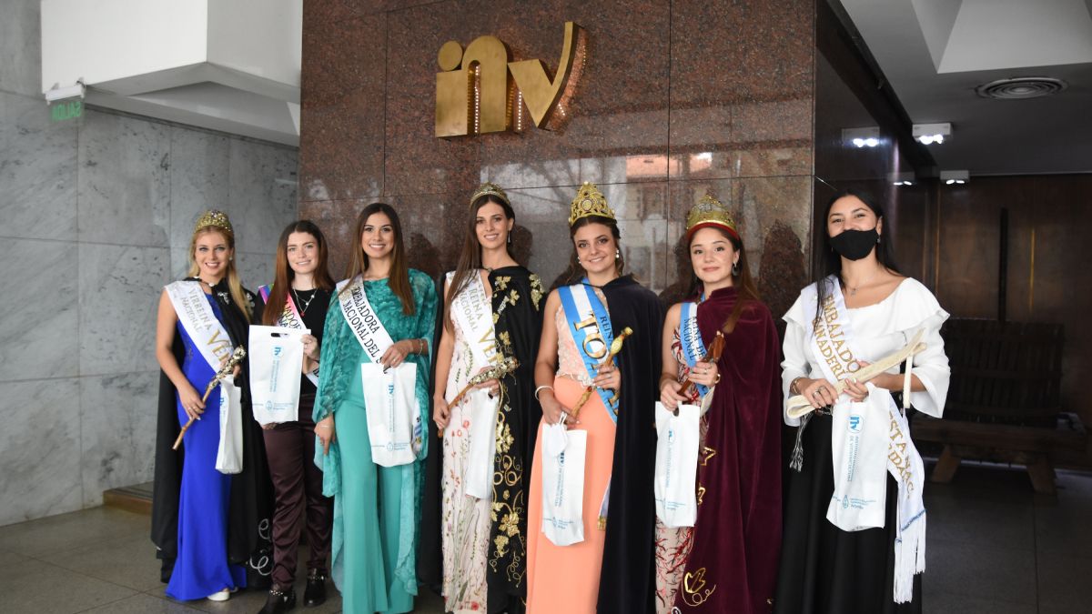 Estas son las reinas y embajadoras nacionales y provinciales que se capacitaron y fueron agasajadas por el Instituto Nacional de Vitivinicultura.