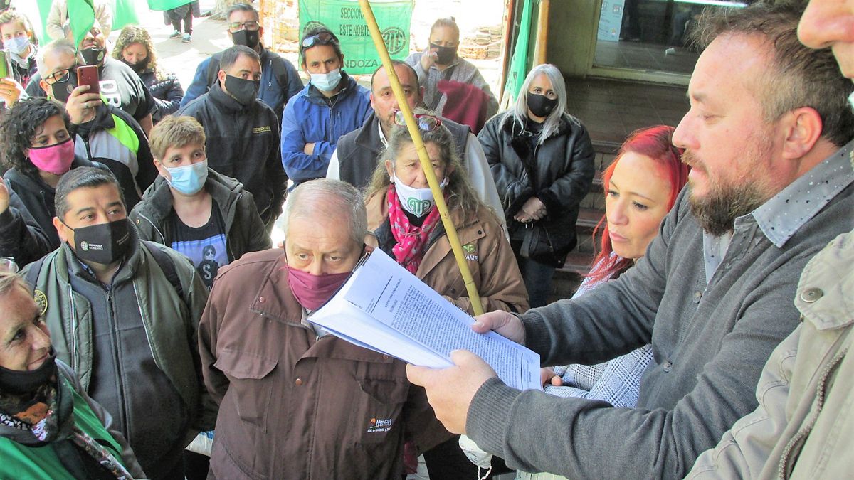 Aumento a estatales: para ATE el acuerdo llega hasta el 57%