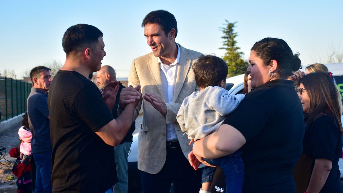 Emir Andraos, fue el único intendente del PJ mendocino que hizo autocrítica y explicó por qué decidió desdoblar las elecciones asumiendo el riesgo de que el comicio se nacionalizara como finalmente ocurrió. Emir Andraos, fue el único intendente del PJ mendocino que hizo autocrítica y explicó por qué decidió desdoblar las elecciones asumiendo el riesgo de que el comicio se nacionalizara como finalmente ocurrió.