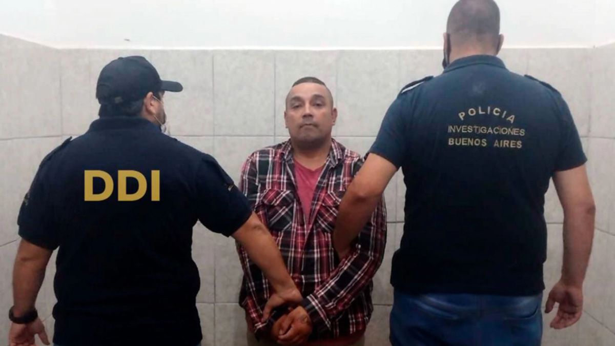 El casero del campo del ex rugbier Marcelo Longhi, quien estaba prófugo, fue detenido mientras caminaba por una calle del Chaco