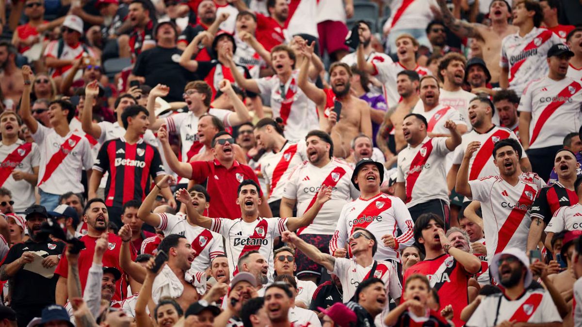 En River lo silban todos los partidos, Coudet no lo quiere y un grande del fútbol argentino lo busca
