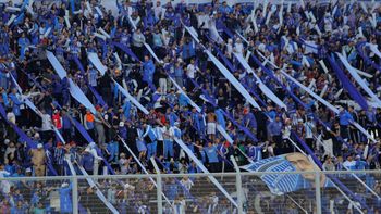Un día histórico en el Feliciano Gambarte: el Tomba y Mineiro se vieron las caras en Mendoza tras 8 años