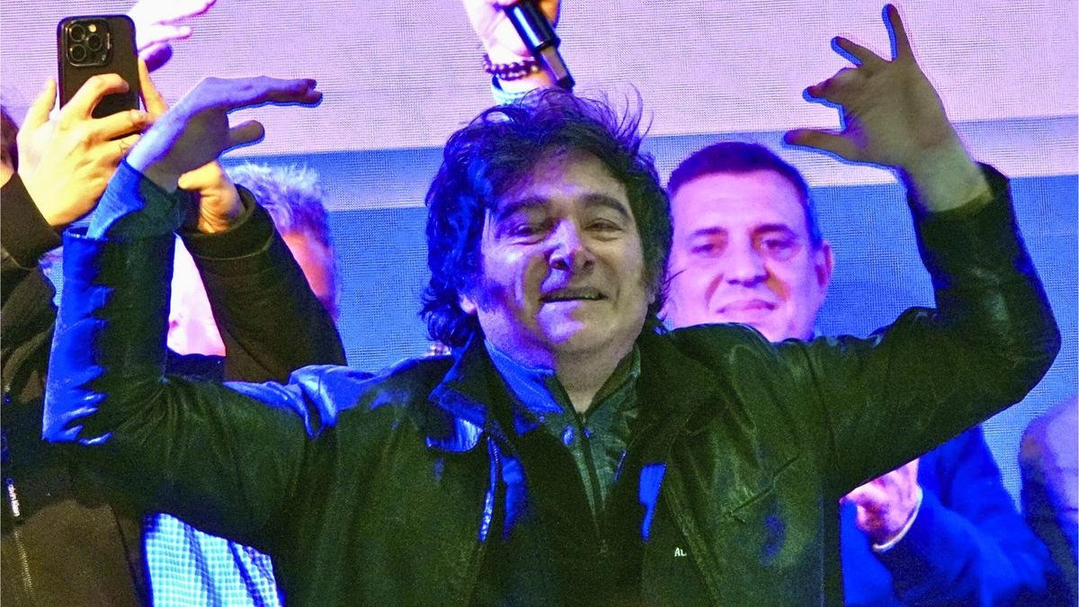 El presidente Javier Milei en el acto de lanzamiento de campaña de La Libertad Avanza en La Plata.