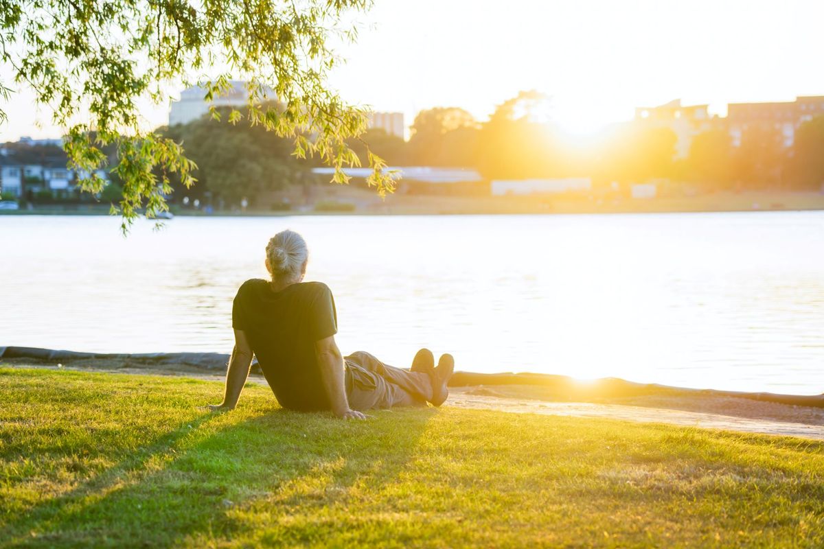 El estudio asegura que pasar tiempo al sol es muy bueno. El estudio asegura que pasar tiempo al sol es muy bueno.