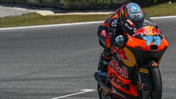 El piloto argentino Valentín Perrone largará desde la pole en la carrera final de Moto3 del GP de Barcelona- Cataluña. El piloto argentino Valentín Perrone largará desde la pole en la carrera final de Moto3 del GP de Barcelona- Cataluña.