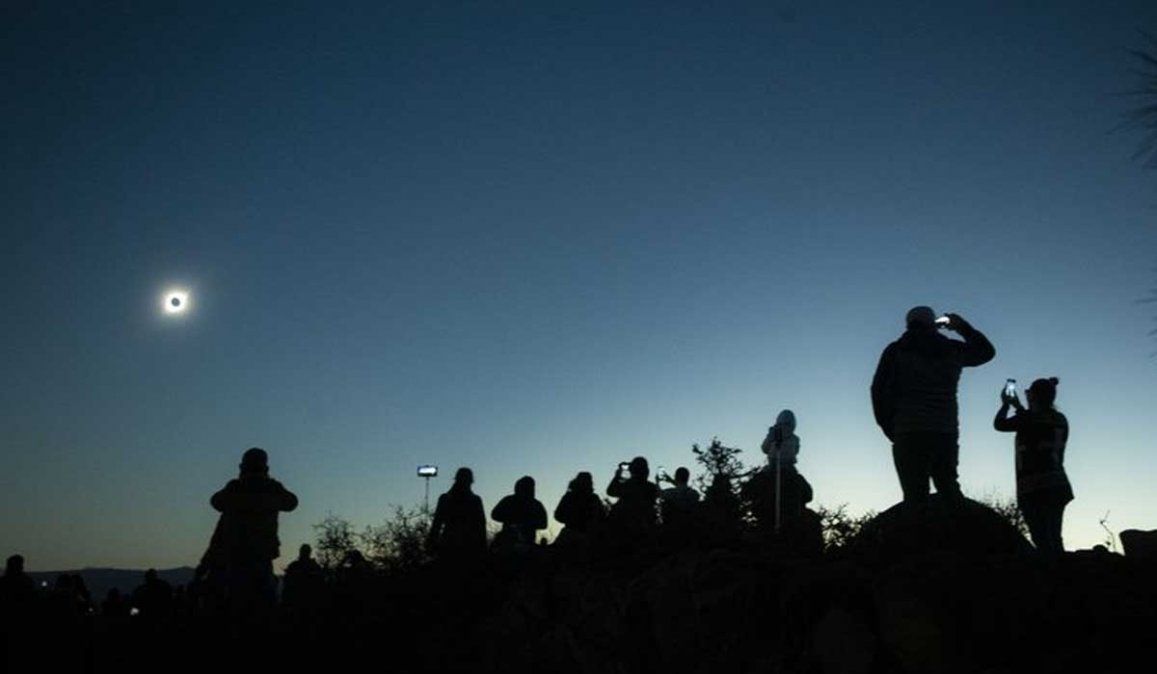 Cómo influye el eclipse solar en nuestro día: cómo te sentís