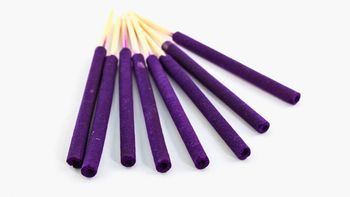 Si tenés un sahumerio de lavanda en casa, te contamos qué significado tiene y cuáles son sus beneficios