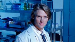 El actor australiano Jesse Spencer interpretó al Dr. Robert Chase en las 8 temporadas de Dr. House.