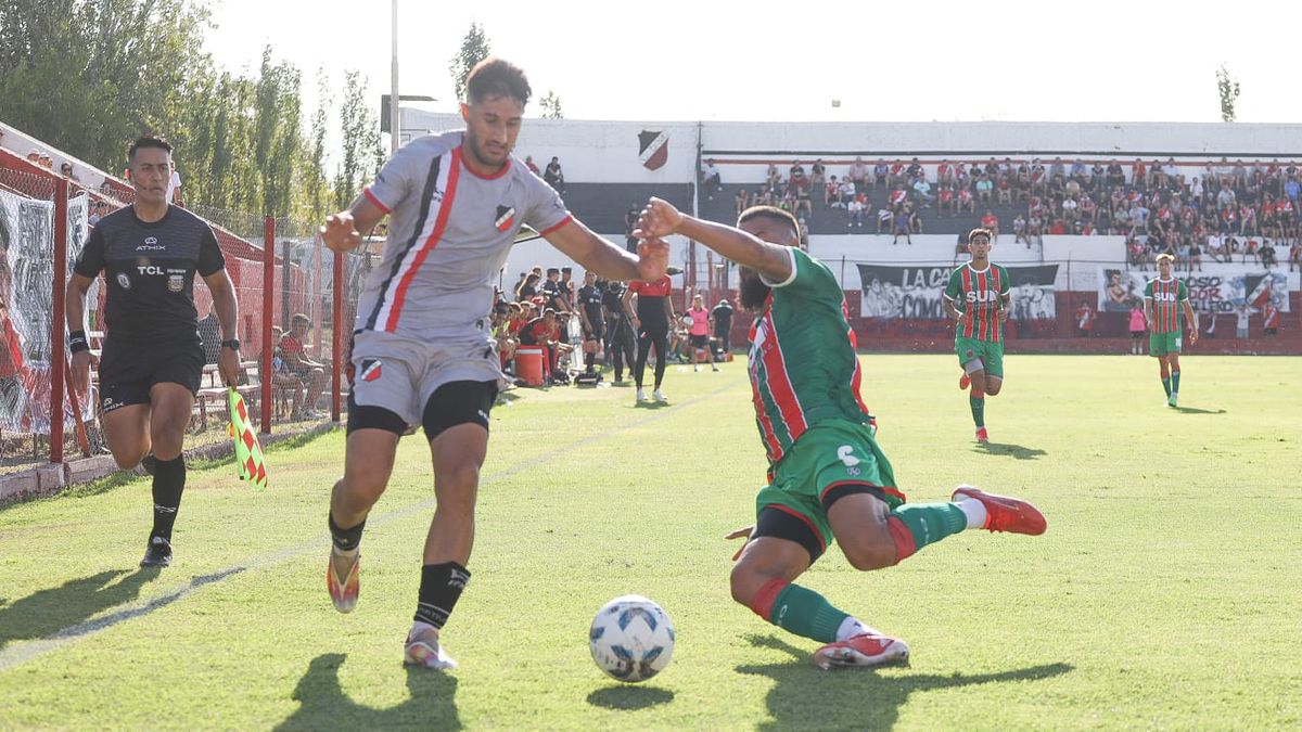 Deportivo Maipú no pudo con Agropecuario (UNO/Cristian Lozano)
