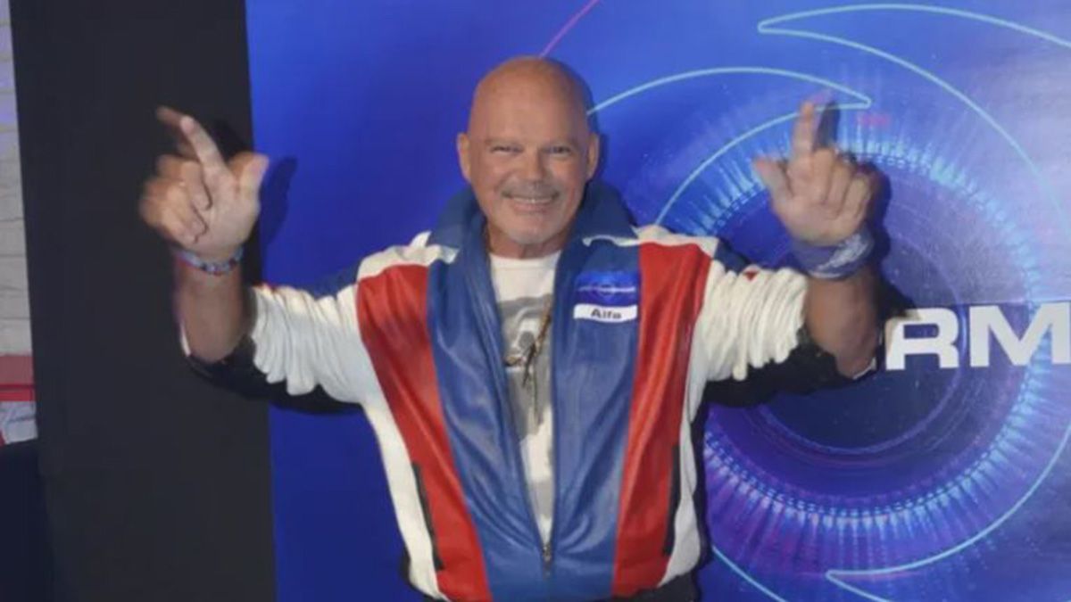 ¿Cuánto cobra? La impresionante cifra en dólares que cobra Alfa por asistir a eventos.