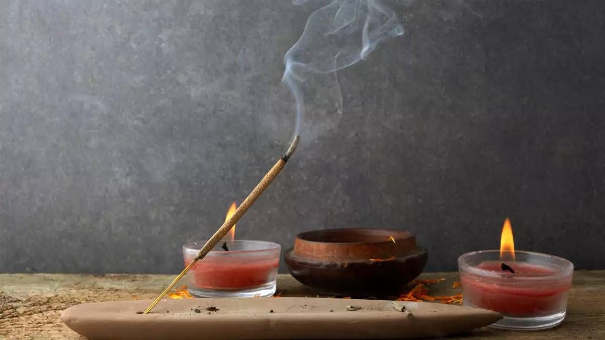 Feng Shui: 5 poderosos aromas de inciensos para tener prosperidad y alejar las malas energías Feng Shui: 5 poderosos aromas de inciensos para tener prosperidad y alejar las malas energías