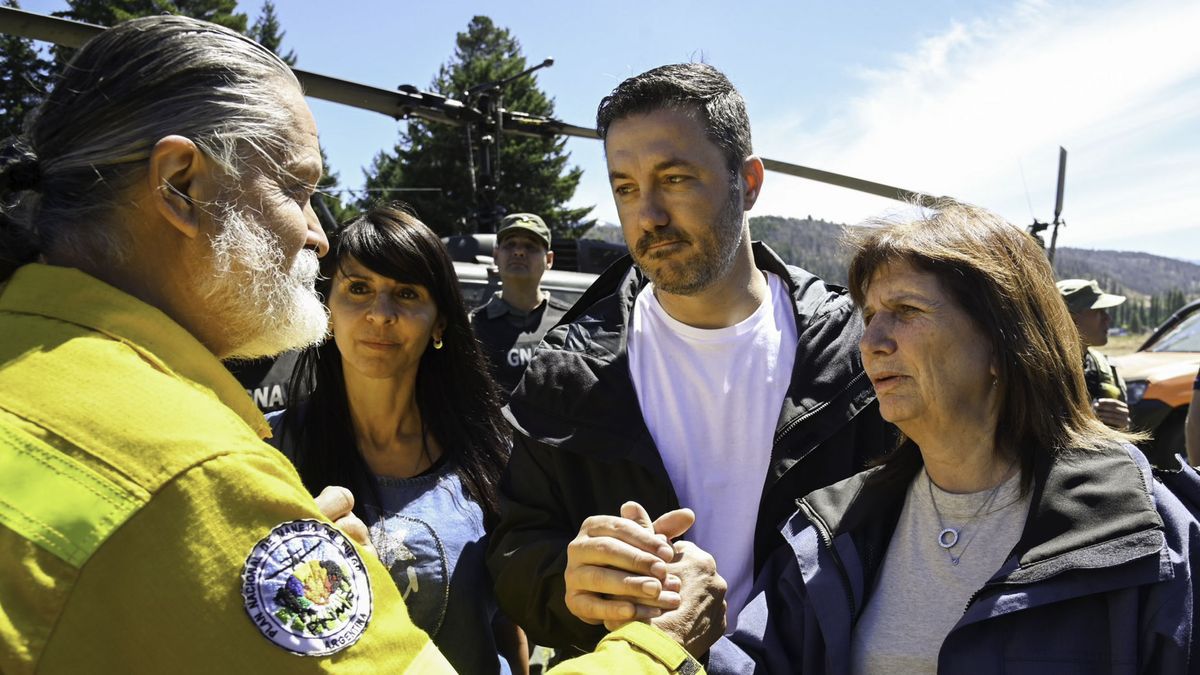 Patricia Bullrich junto a Luis Petri, el mendocino que se pasó a la Libertad Avanza y es candidato a diputado nacional. Patricia Bullrich junto a Luis Petri, el mendocino que se pasó a la Libertad Avanza y es candidato a diputado nacional.