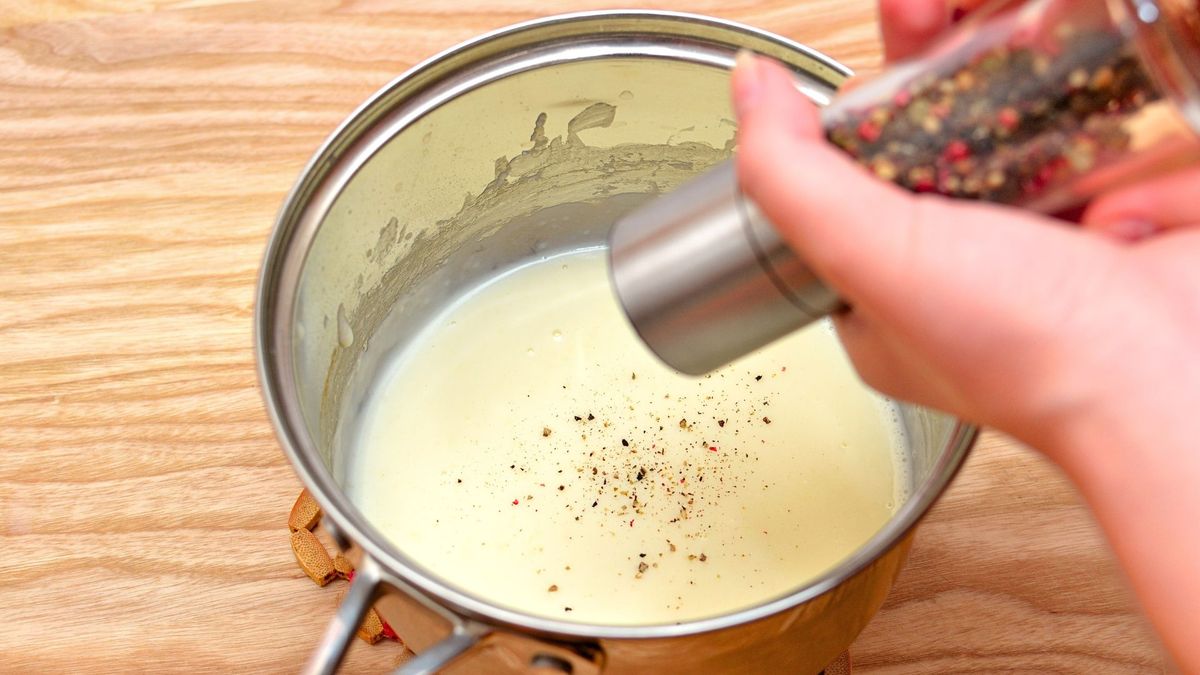 Receta de la salsa blanca tradicional. Foto: gentileza wikihow.