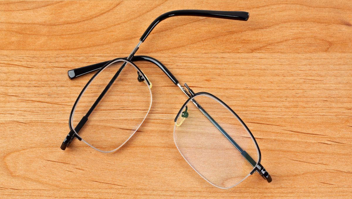 Aprende a arreglar los lentes rotos gracias a este sencillo truco. Aprende a arreglar los lentes rotos gracias a este sencillo truco.