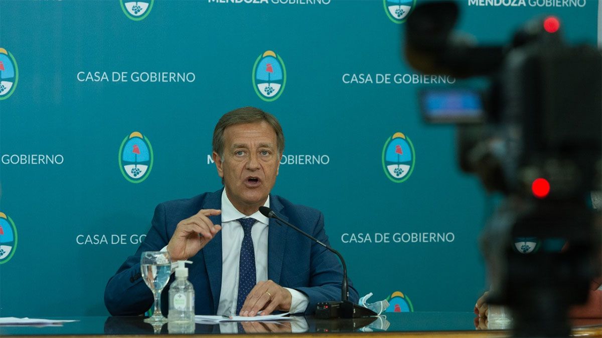 El gobernador Rodolfo Suarez se hizo un hisopado y dio negativo