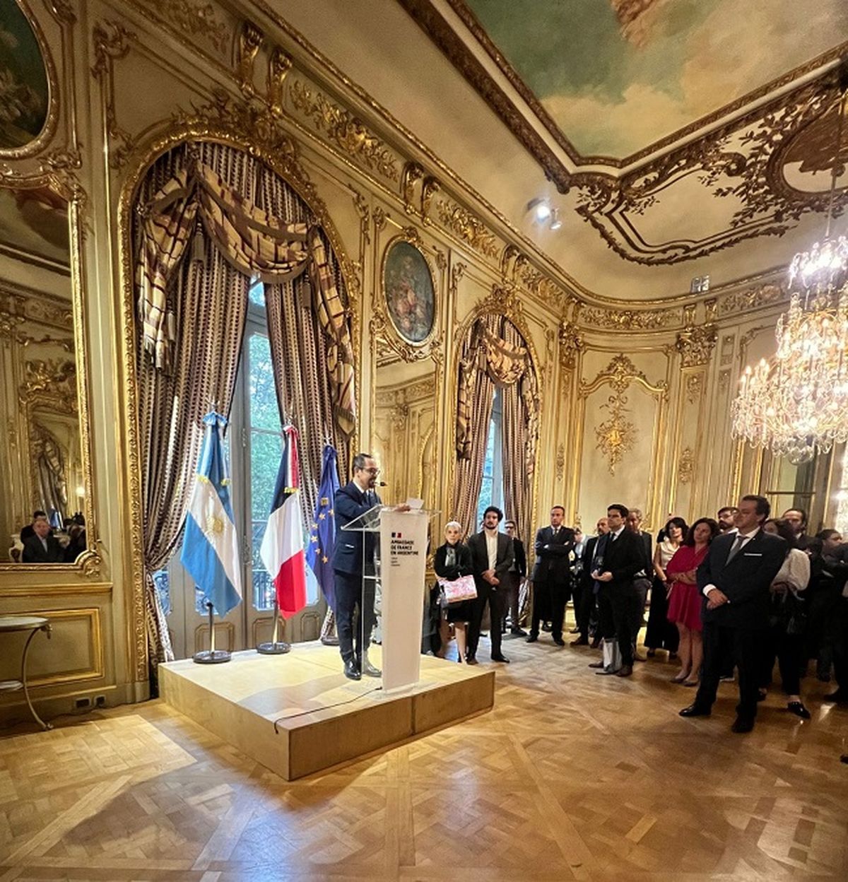 Romain Nadal,Embajador de Francia en Argentina. Romain Nadal,Embajador de Francia en Argentina.