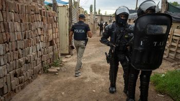 Ya es ley la ampliación de casos en los que la Policía de Mendoza puede usar armas de fuego Ya es ley la ampliación de casos en los que la Policía de Mendoza puede usar armas de fuego