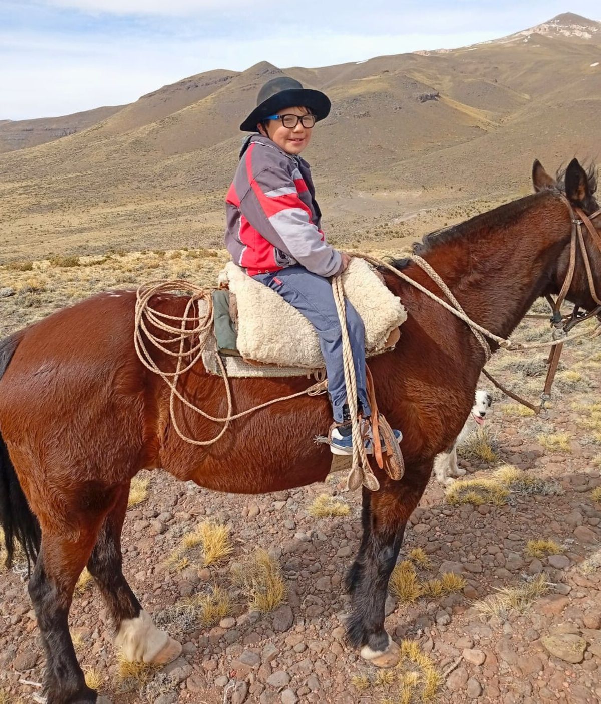 La alegría de Jesús con su inseparable caballo. La alegría de Jesús con su inseparable caballo.