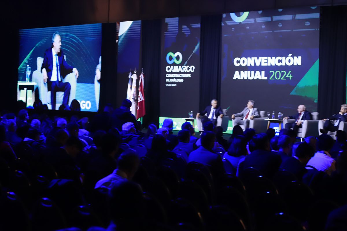 Muy concurrida fue la convención anual de la Cámara Argentina de la Construcción. Muy concurrida fue la convención anual de la Cámara Argentina de la Construcción.