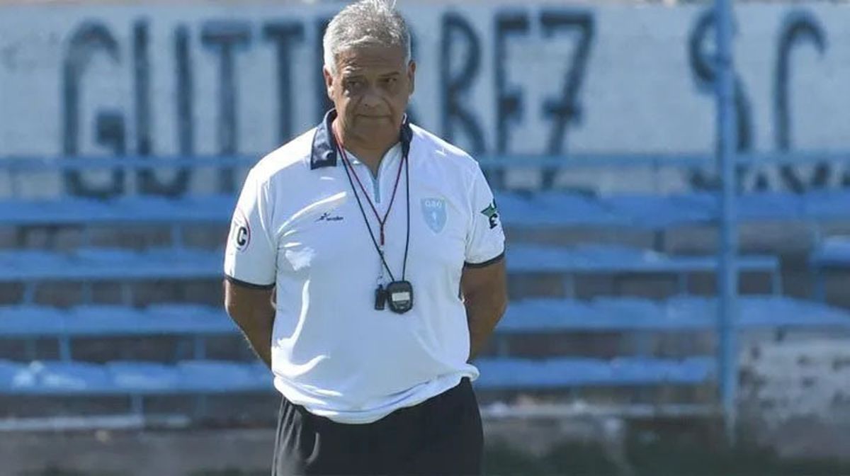 Aldo Bolado tiene un importante recorrido como DT. Tendrá su debut el próximo sábado ante Ferro, de General Pico, en el estadio General San Martín. Aldo Bolado tiene un importante recorrido como DT. Tendrá su debut el próximo sábado ante Ferro, de General Pico, en el estadio General San Martín.
