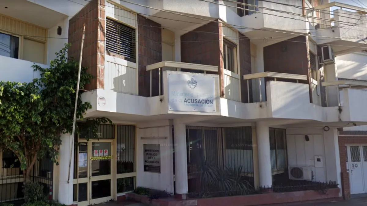 Horror en Jujuy. Atraparon a un hombre de 37 años que asesinaba a indigentes en su casa. Horror en Jujuy. Atraparon a un hombre de 37 años que asesinaba a indigentes en su casa. 