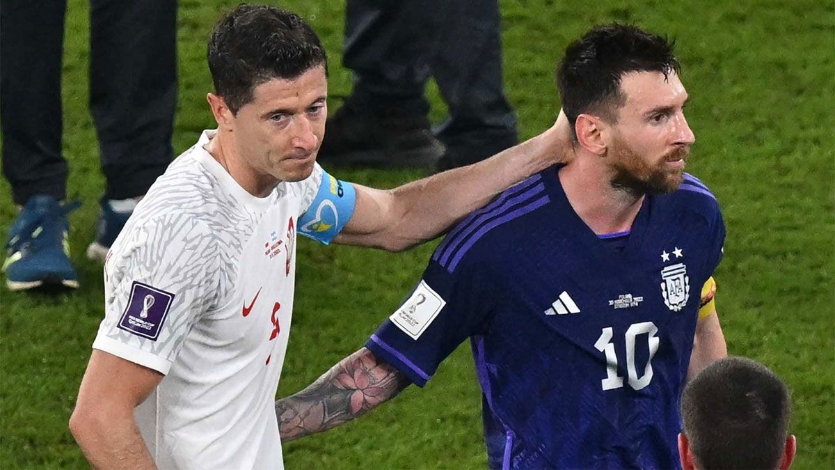 Robert Lewandowski habló muy bien de Lionel Messi durante un evento solidario del Barcelona.