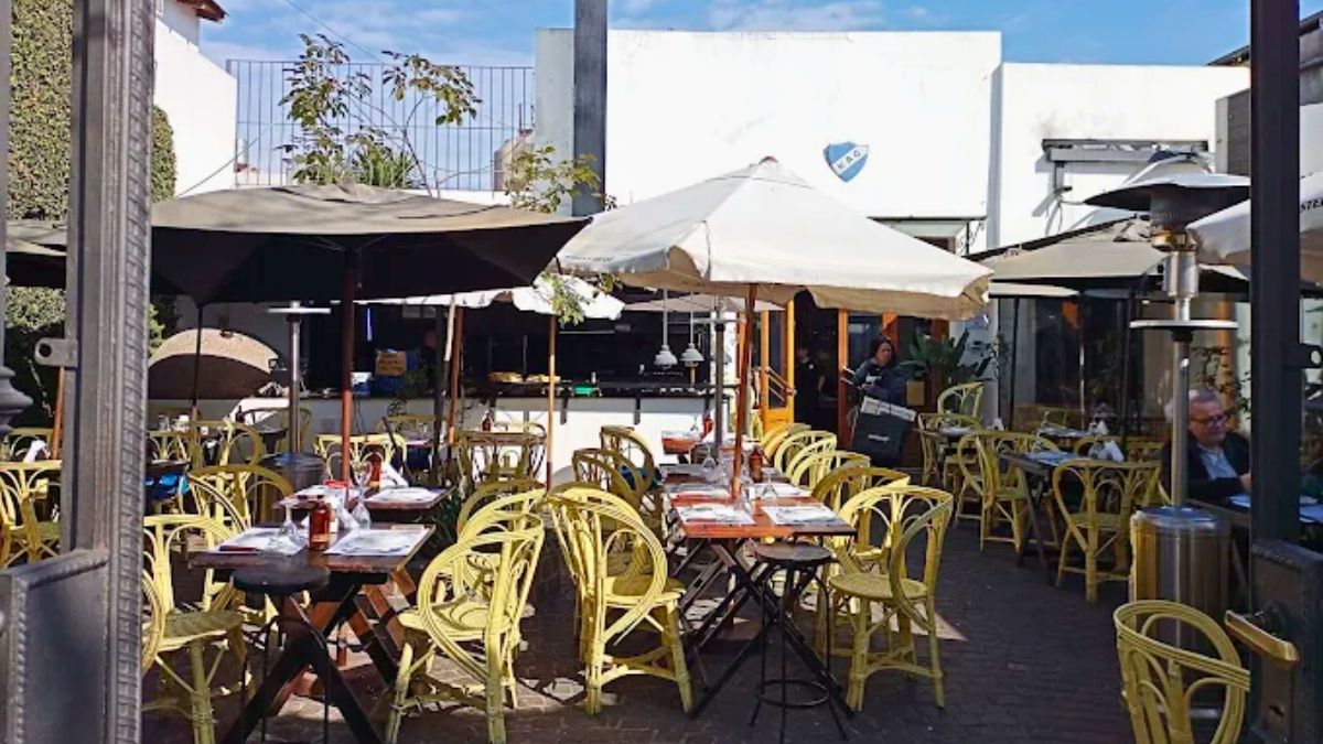 El bodegón Kimberley, en medio de un club de Buenos Aires. El bodegón Kimberley, en medio de un club de Buenos Aires.