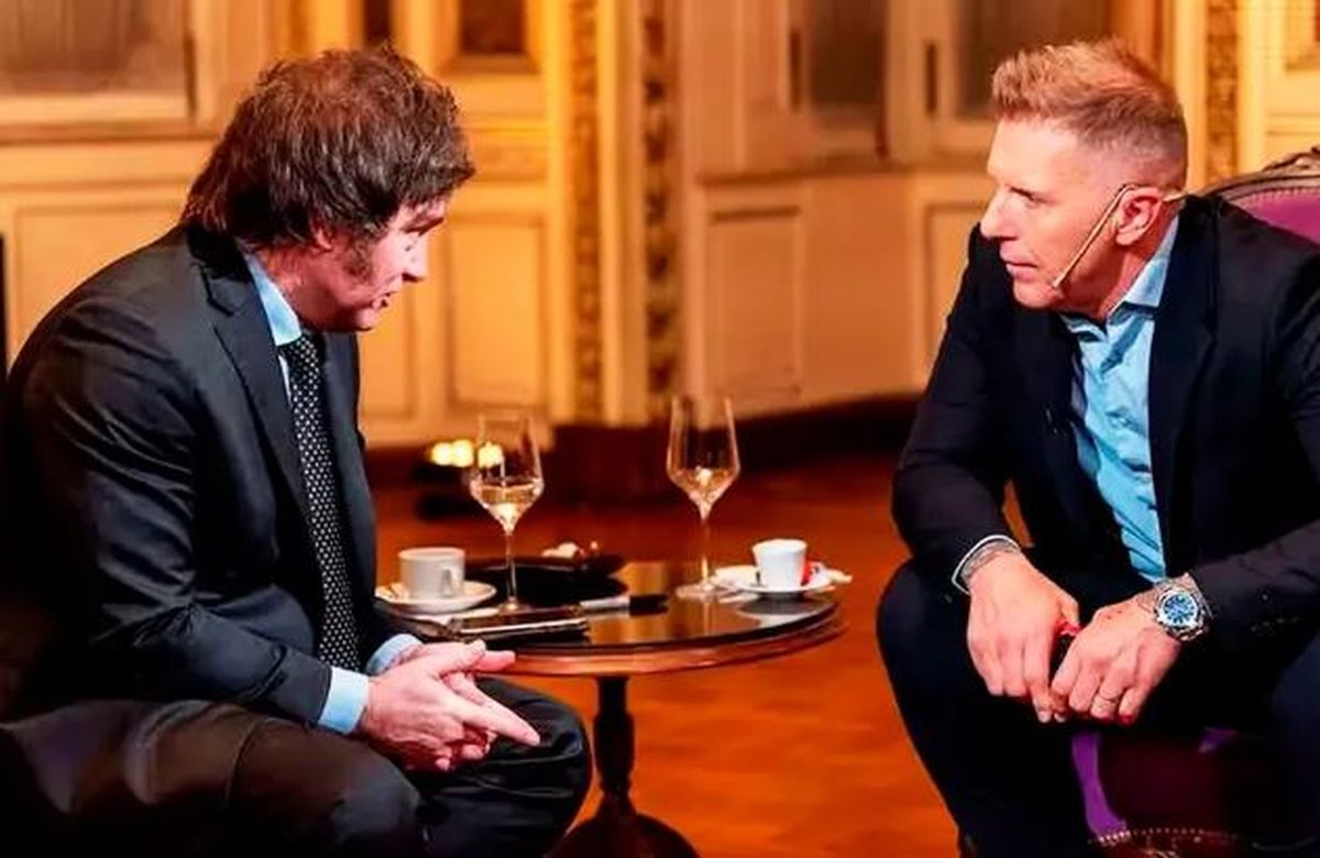 Hace tiempo que Alejandro Fantino (53) dejó el periodismo tradicional para tener su propio streaming donde se permite gustos como el de hacer programas de 5 horas y media con Javier Milei.