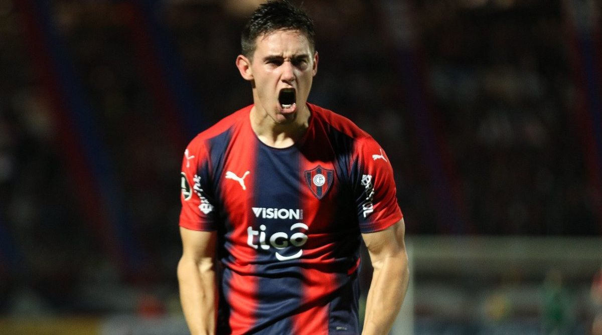 Fernando Romero llega desde Cerro Porteño a la Lepra. Fernando Romero llega desde Cerro Porteño a la Lepra.