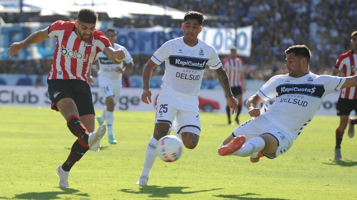 Estudiantes lo tenía ganado, pero Gimnasia se lo igualó en el quinto minuto adicionado