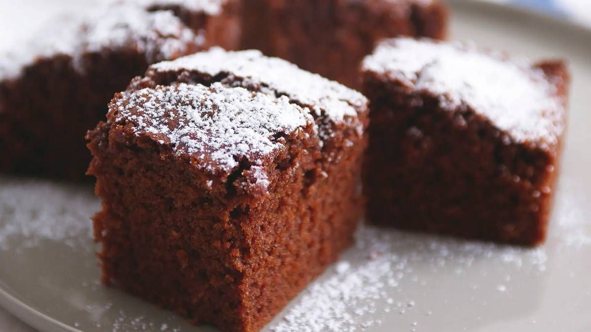 Recetas: bizcochuelo de chocolate sin gluten y versión saludable.