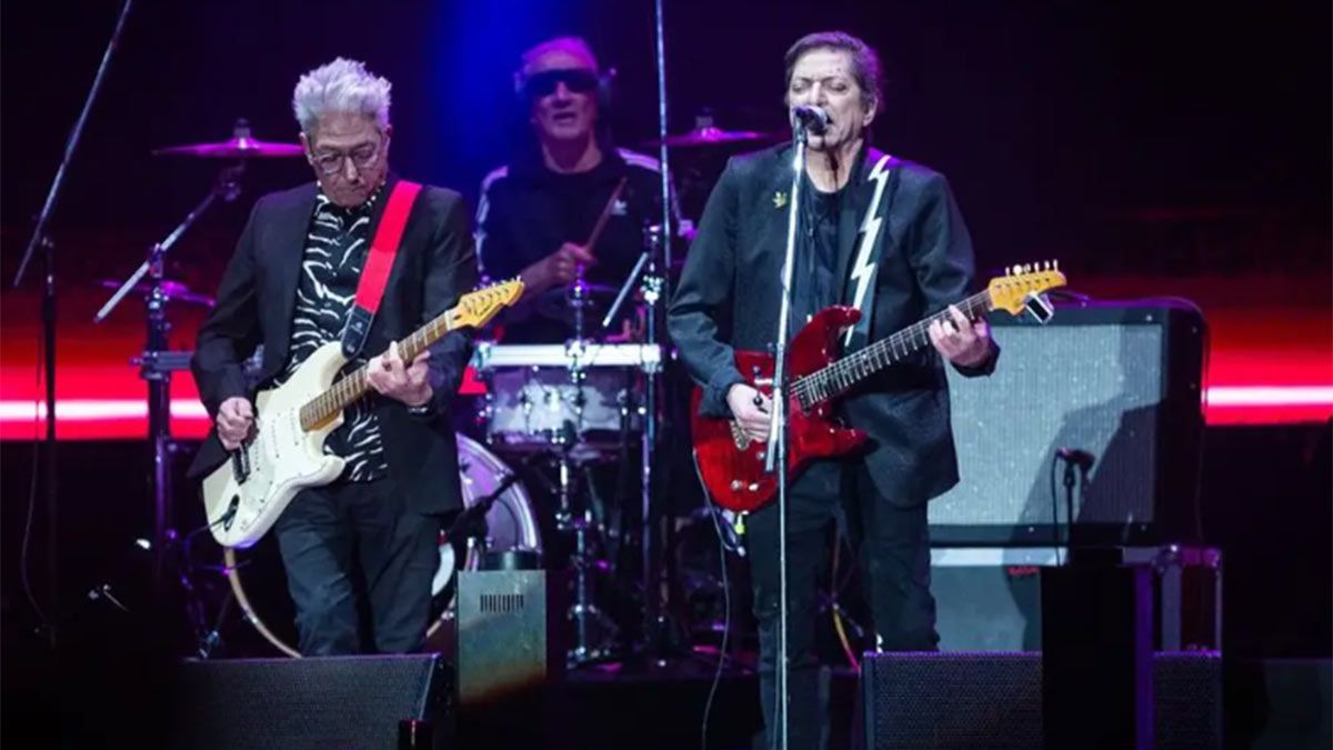 Virus tocará gratis este sábado en Chacras de Coria.