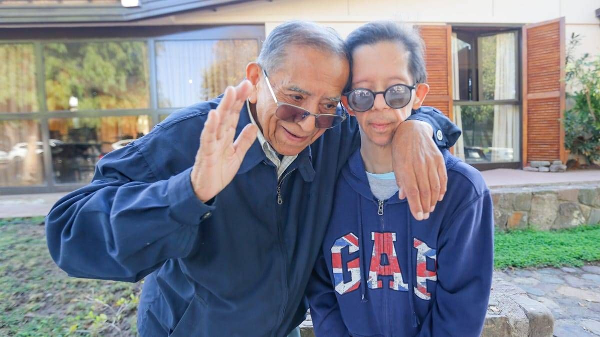 "Nunca lo escondimos, siempre hemos estado con mi esposa muy orgullosos de Federico", dijo Carlos Albarracín, que también es papá de Julián. "Nunca lo escondimos, siempre hemos estado con mi esposa muy orgullosos de Federico", dijo Carlos Albarracín, que también es papá de Julián.