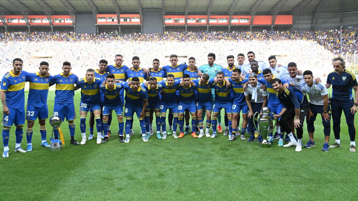 Boca cayó ante Racing, en la final del Trofeo de Campeones. Luis Vázquez,q ue fue titular, será operado.